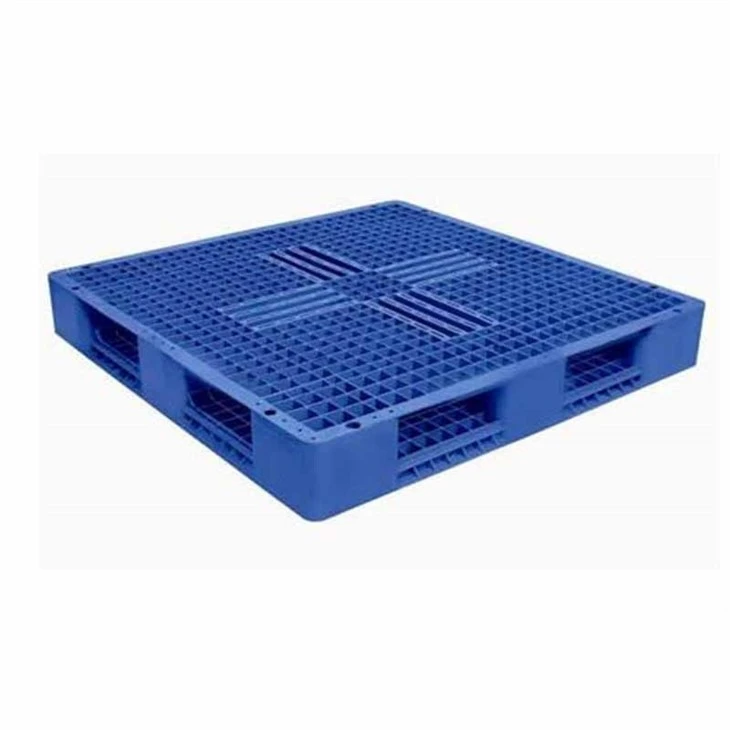 Odolná plastová paleta s pevnou palubou z HDPE