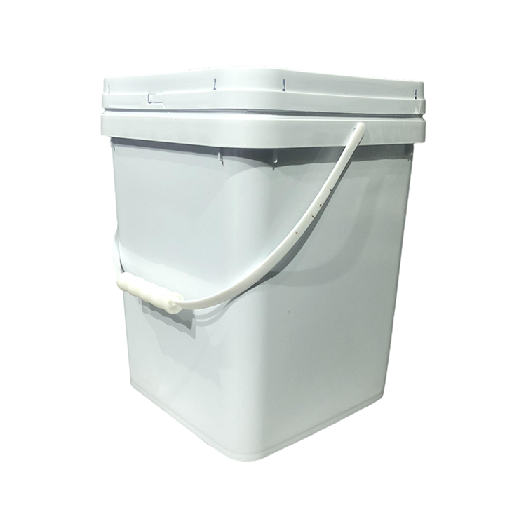 Square Plastic Buckets with Lids 